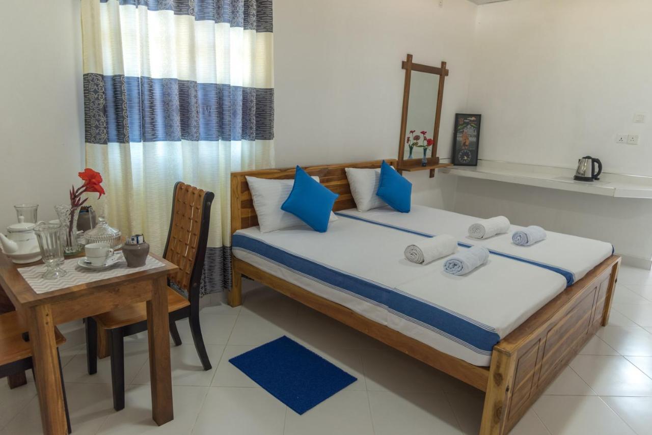 Autumn Home Stay Дамбула Екстериор снимка