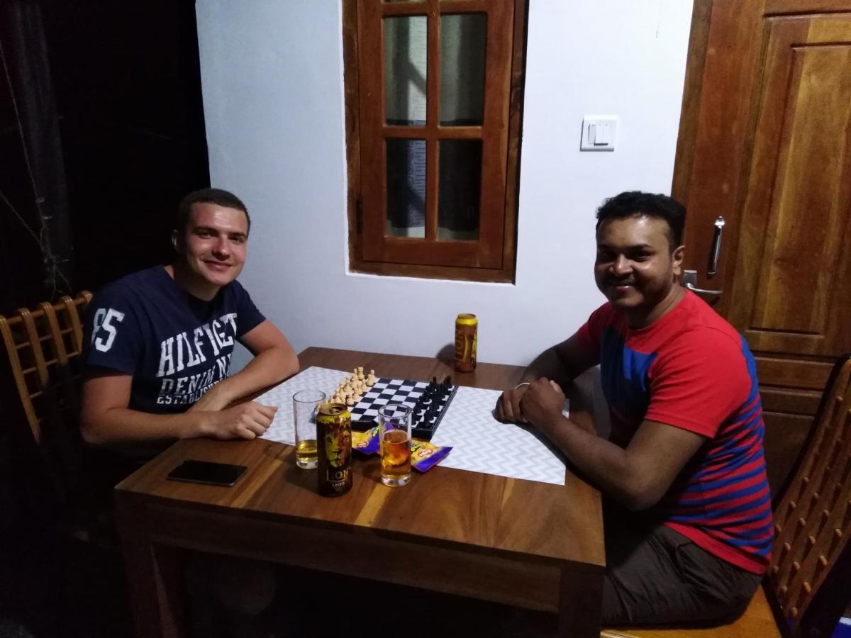 Autumn Home Stay Дамбула Екстериор снимка