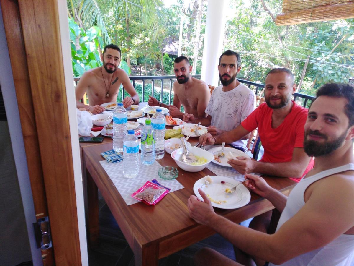 Autumn Home Stay Дамбула Екстериор снимка